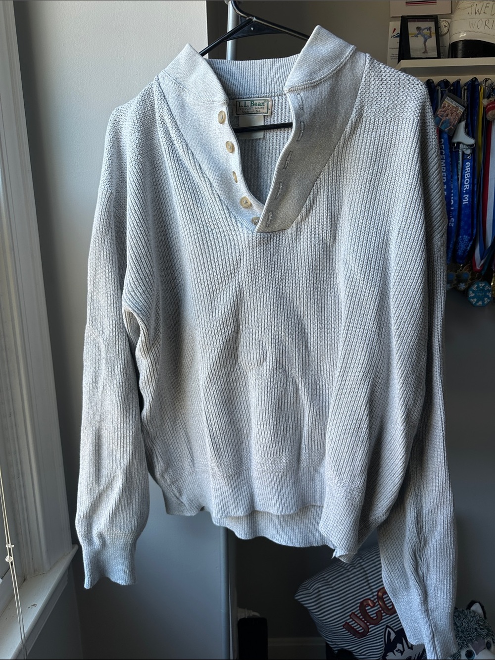Vintage L.L. Bean Women's Light Gray Button-Front Cowl Sweater